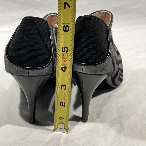 CALVIN‎ KLEIN Jordan Zebra Hair Calf-Black/Gray Booties Side Zip-Sz 7 note pic - Picture 4 of 10